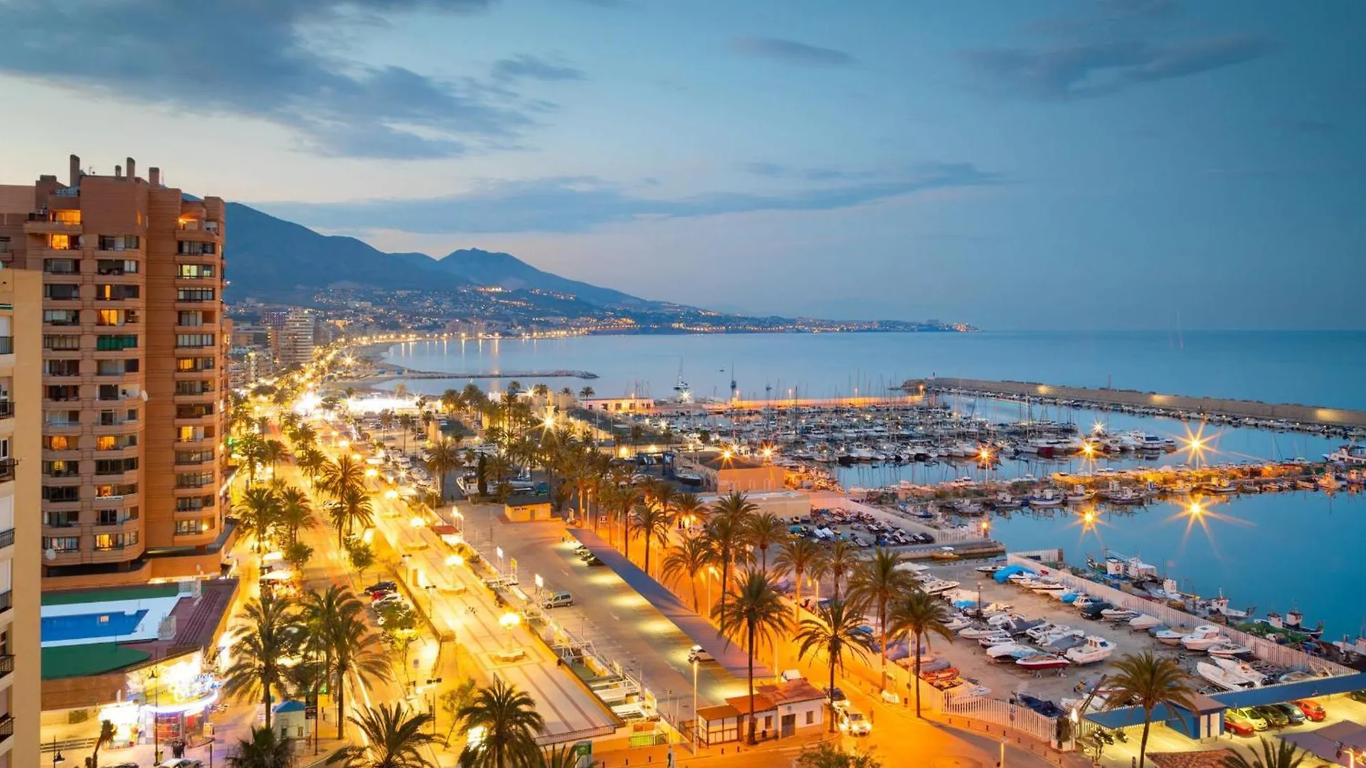 Fuengirola First Line Sea View Apartment